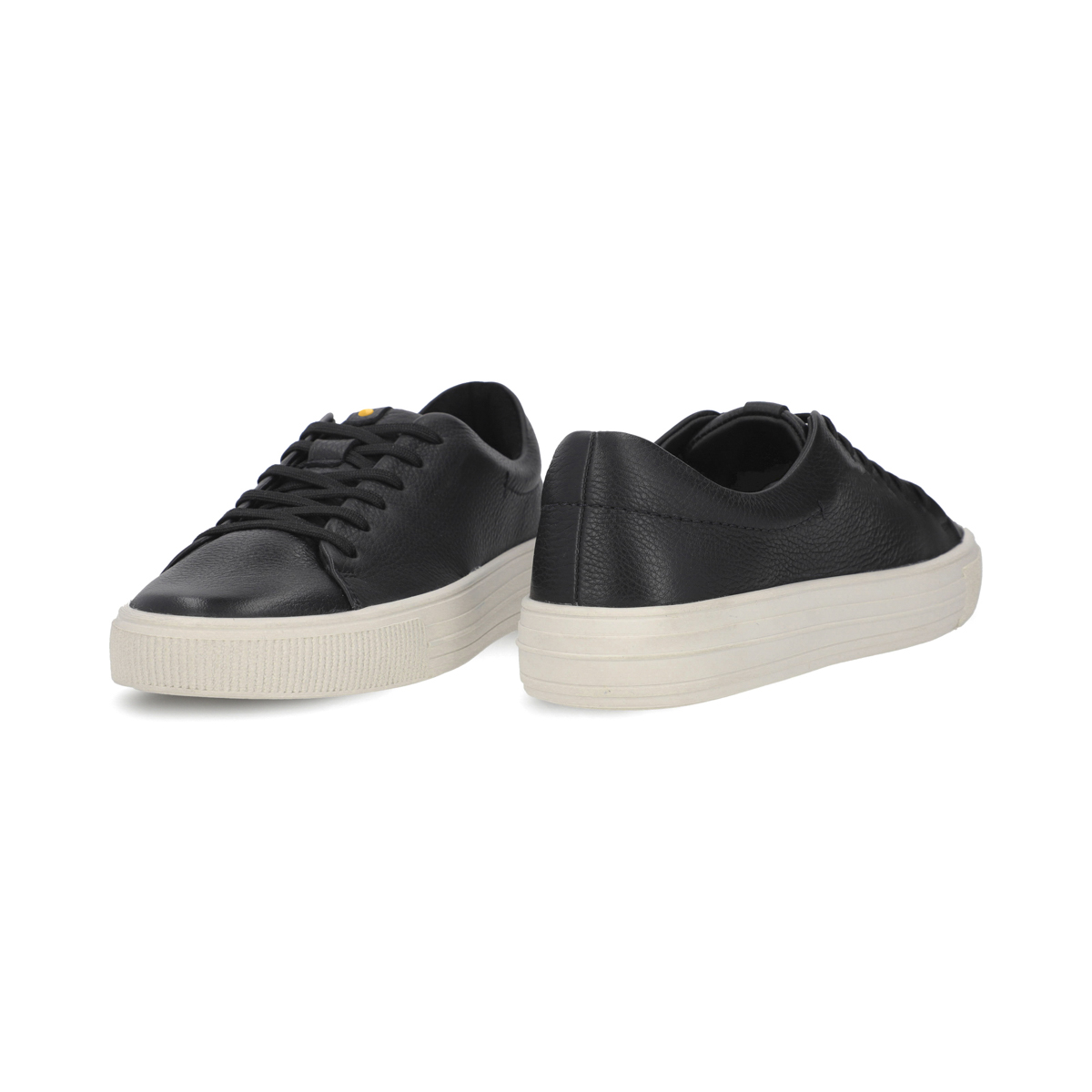 Sneaker urbano en piel color negro Quirelli estilo 300101